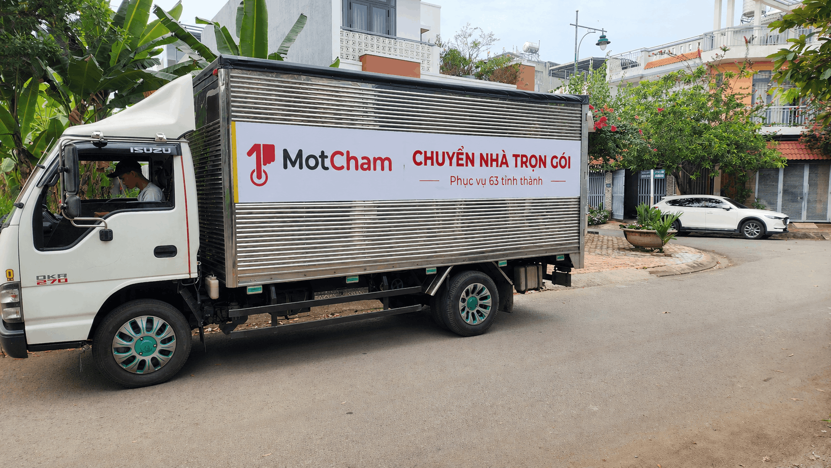 Dịch vụ chuyển nhà trọn gói MotCham tại khu dân cư